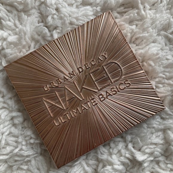 The New Naked: Urban Decay Naked Ultimate Basics Eyeshadow  Urban Decay Naked Ultimate Basics Makeup Palette